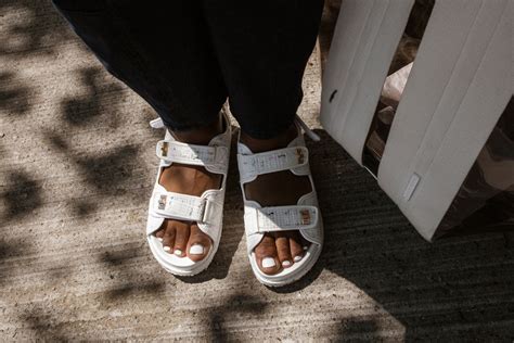 PRODUCT OF THE WEEK: I DAD SANDALS BY CHANEL